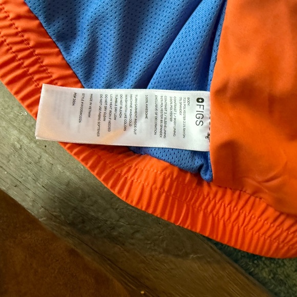 FIGS Technical Collection Jacket - Picture 5 of 7